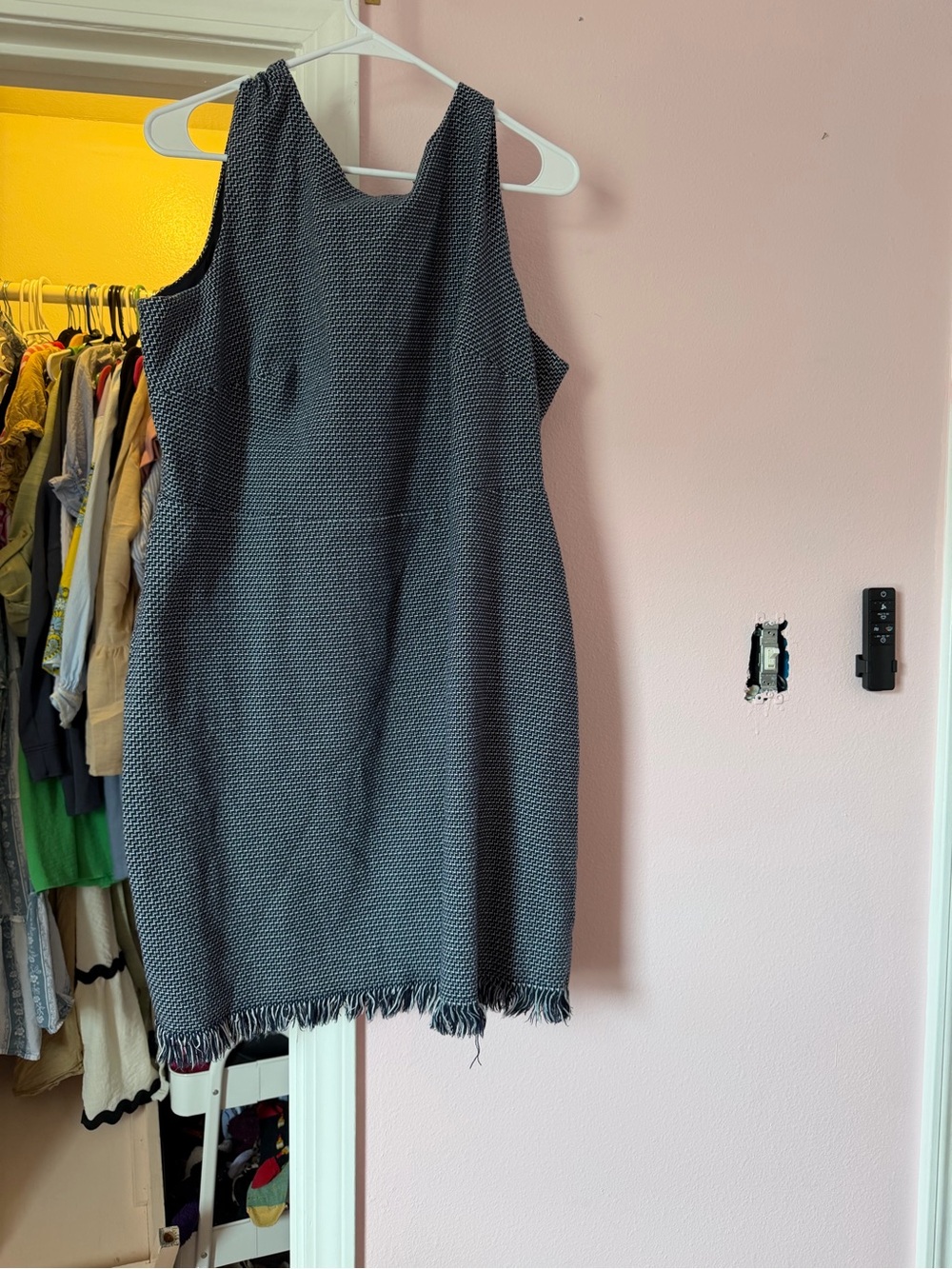 LOFT Sleeveless Textured Sheath Dress in Charcoal